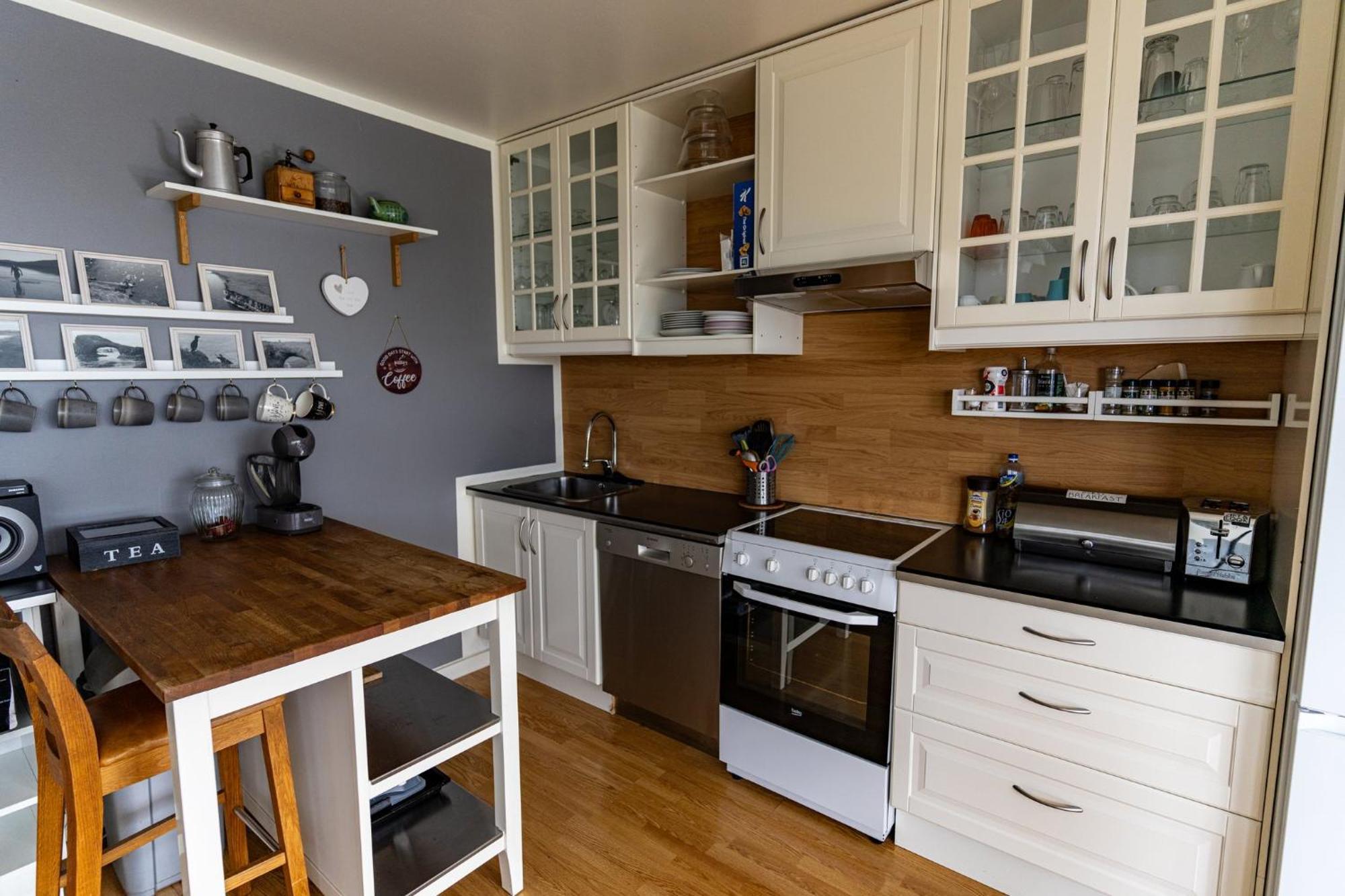 Guesthouse Lyngholt Thorshofn Экстерьер фото