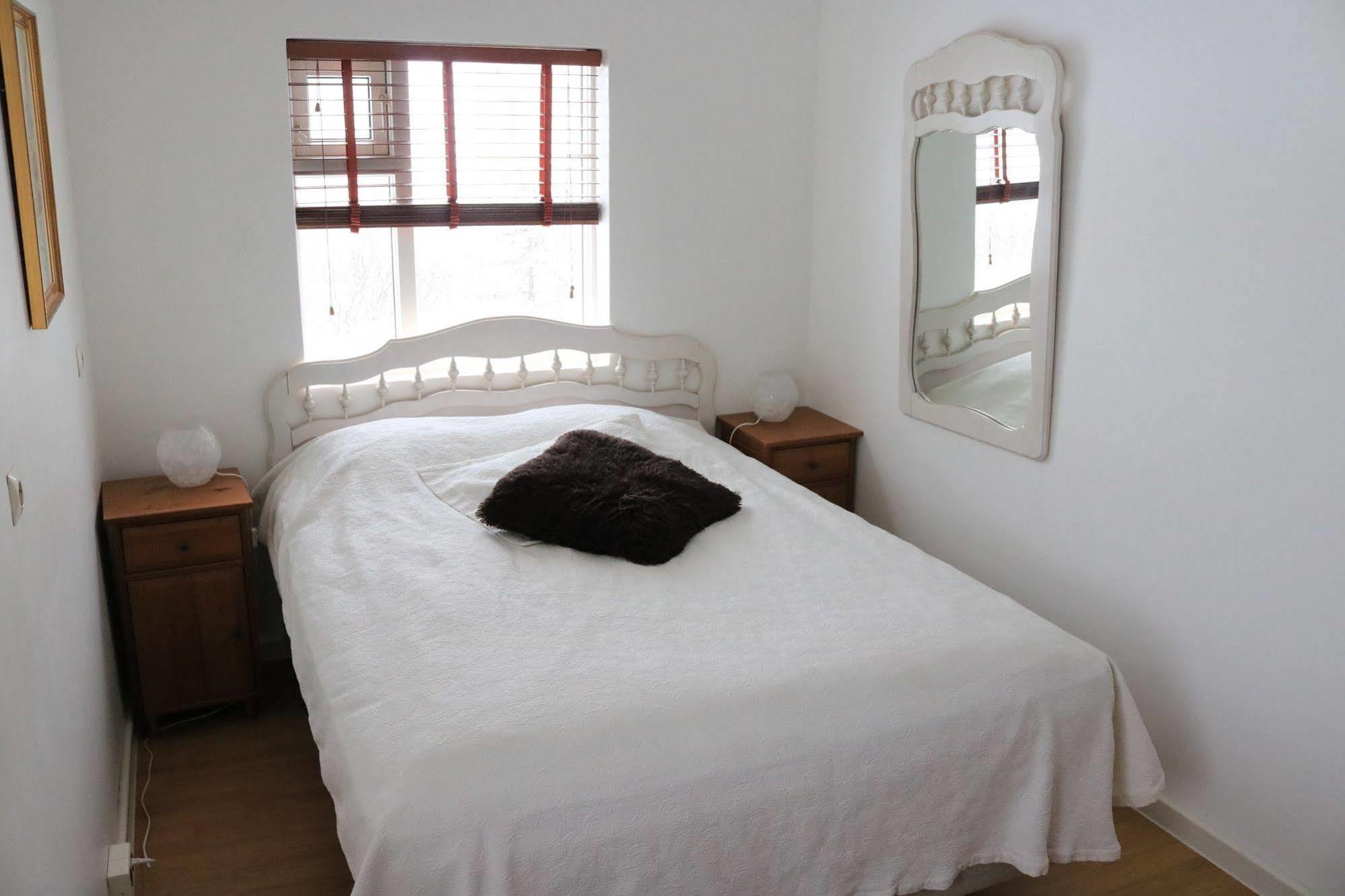 Guesthouse Lyngholt Thorshofn Экстерьер фото